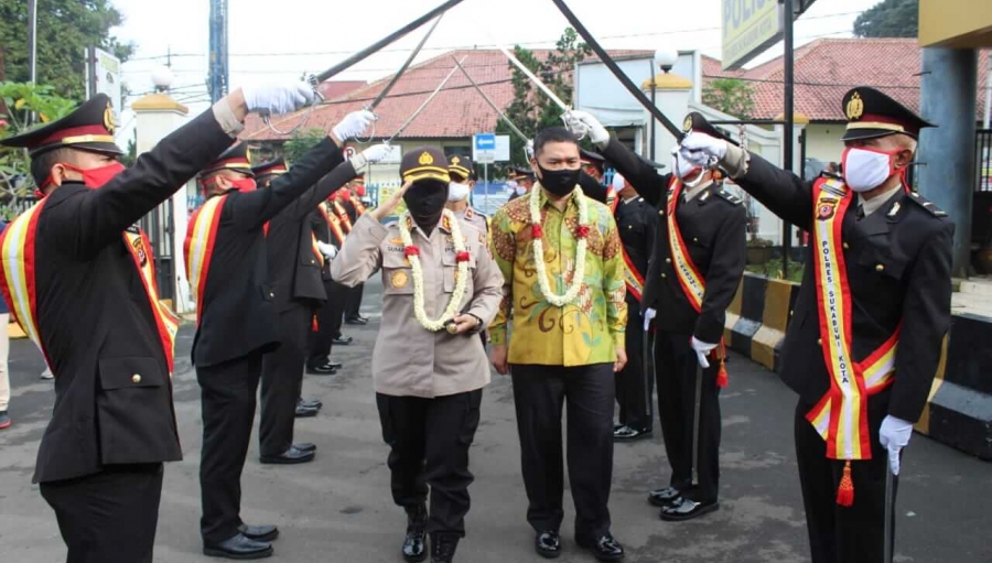 AKBP Sumarni Resmi Jabat Kapolres Sukabumi Kota Baru