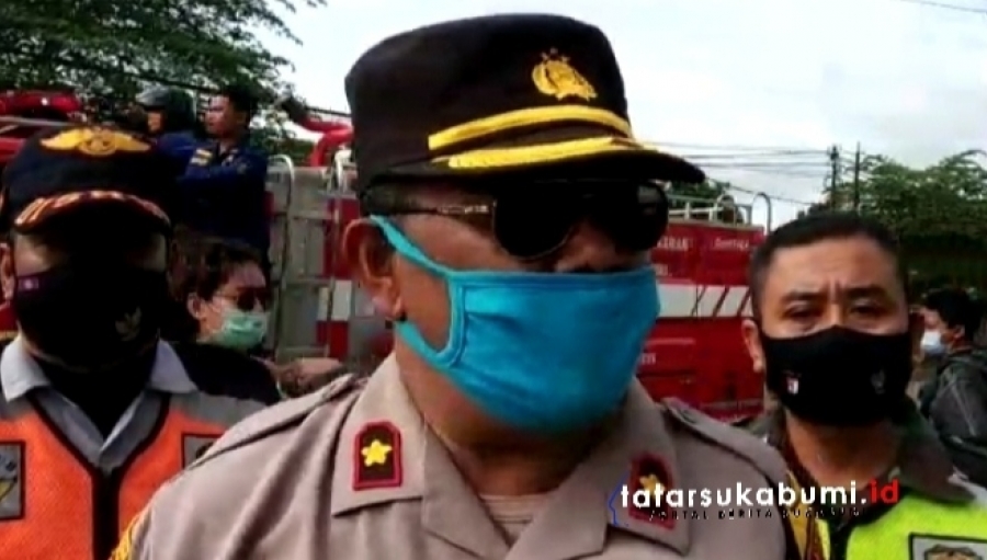 Operasi Polisi Penegakan Pemberlakukan Pembatasan Kegiatan Masyarakat di Sukabumi