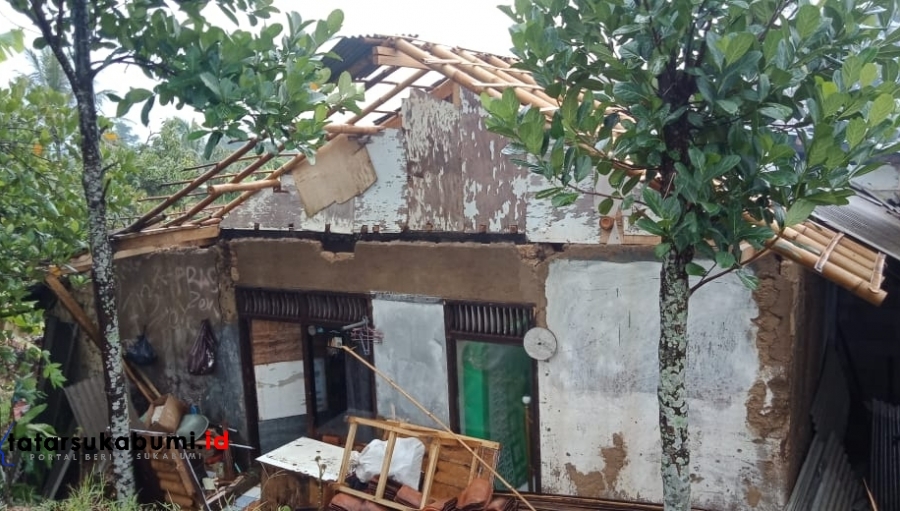 5 Rumah di Parungkuda Rusak Diterjang Hujan Angin