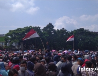Aksi Protes Buruh Tolak Omnibuslaw Terus Bergulir di Sukabumi