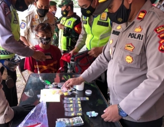 Pemuda Asal Cianjur Terjaring Operasi PPKM di Sukabumi Polisi Temukan Obat Terlarang