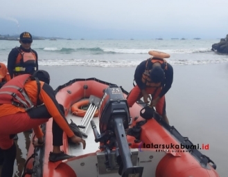 Operasi SAR Pencarian Korban Tenggelam di Palabuhanratu