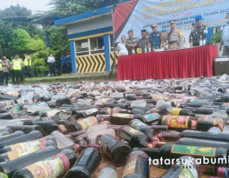 3.155 Botol Miras Dimusnahkan Polres Sukabumi Operasi Pekat Akan Terus Digencarkan 
