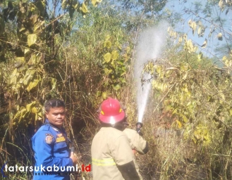 Kebakaran Lahan di Sagaranten Sukabumi 