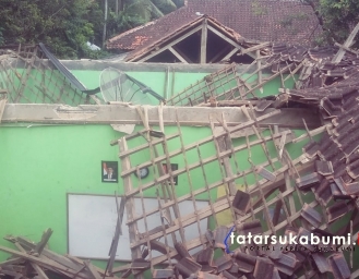 Gempa Sukabumi Terkini Mengakibatkan Bangunan Sekolah Ambruk
