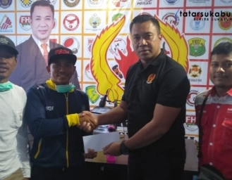 Atlet Surfing Sukabumi Raih Medali Perunggu di PON XX Papua 2021
