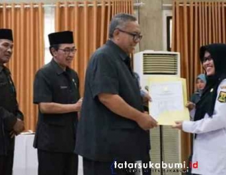 Penyerahan SK Pengangkatan 870 Tenaga P3K Kabupaten Sukabumi
